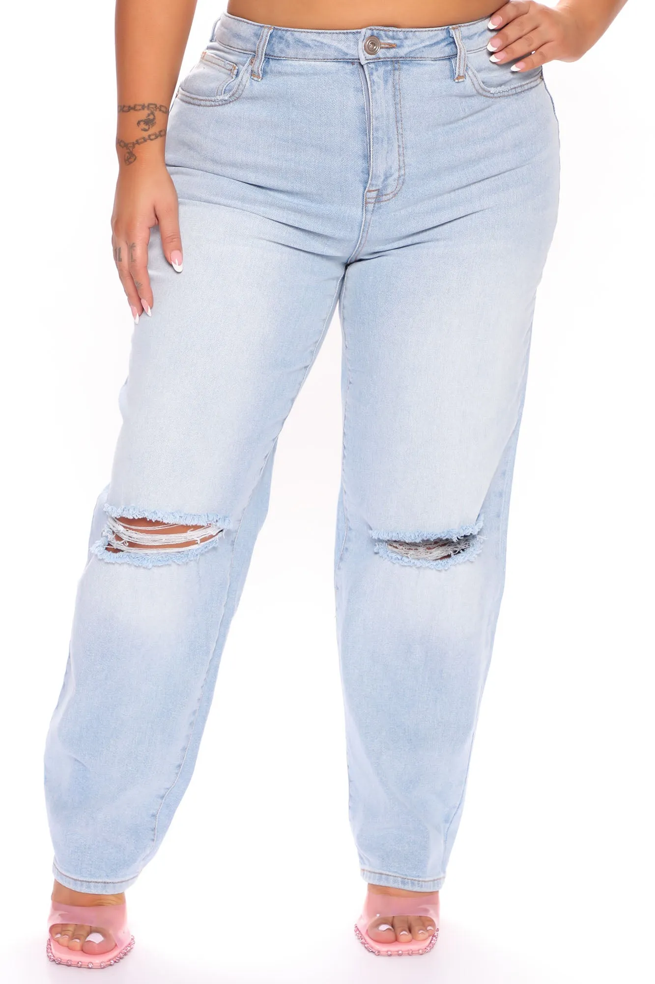 Beat You To It Straight Leg Jeans - Light Blue Wash