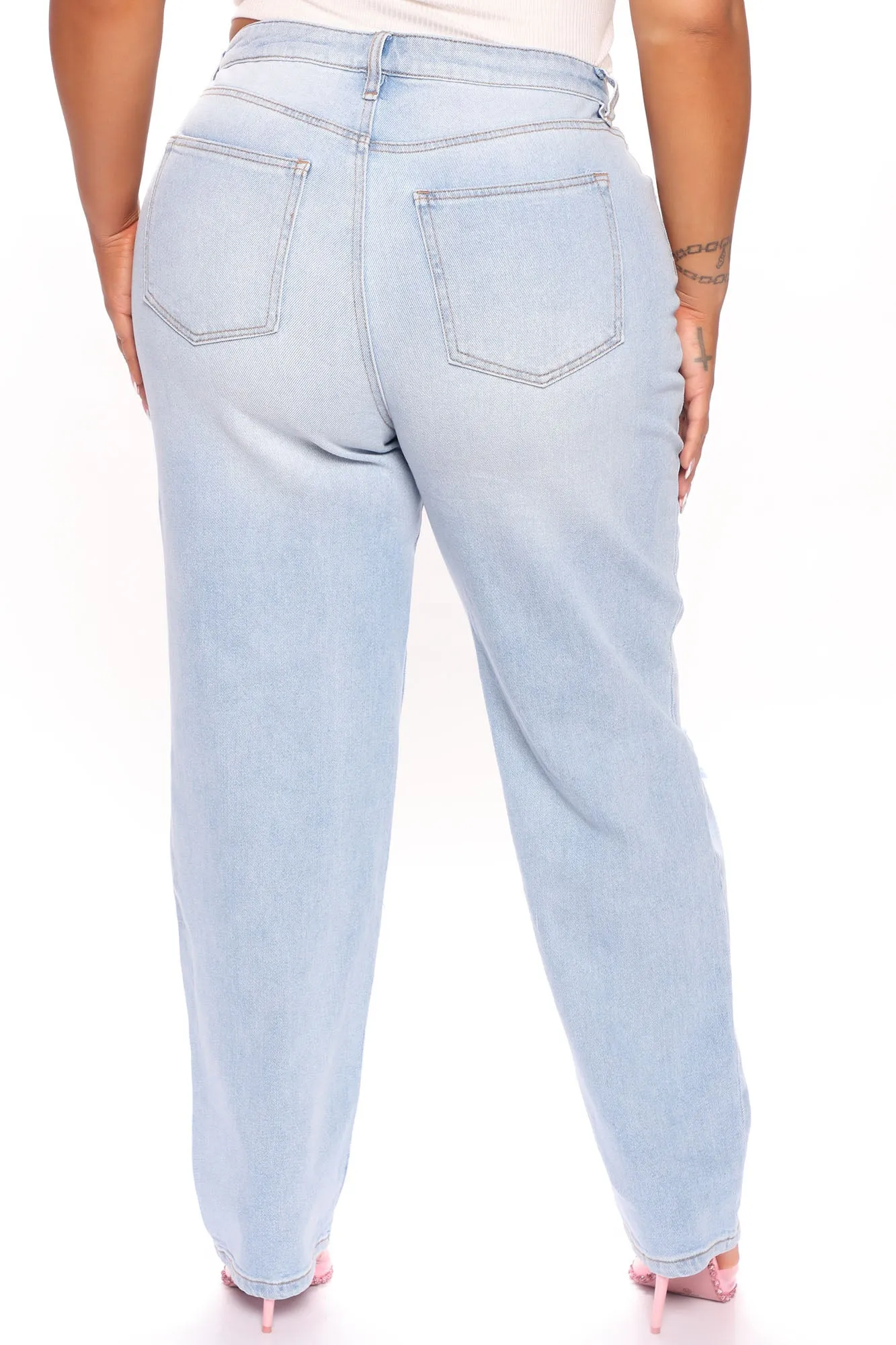 Beat You To It Straight Leg Jeans - Light Blue Wash