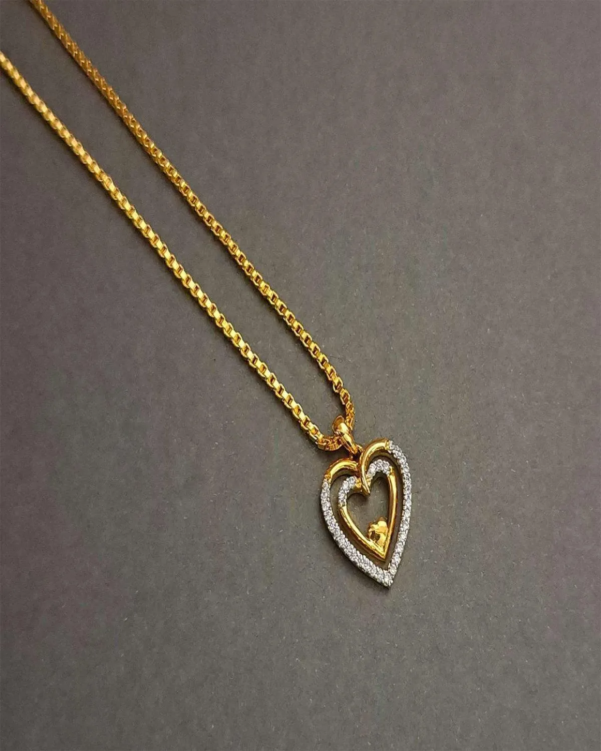 Zevarly Lovely Locket with Chain