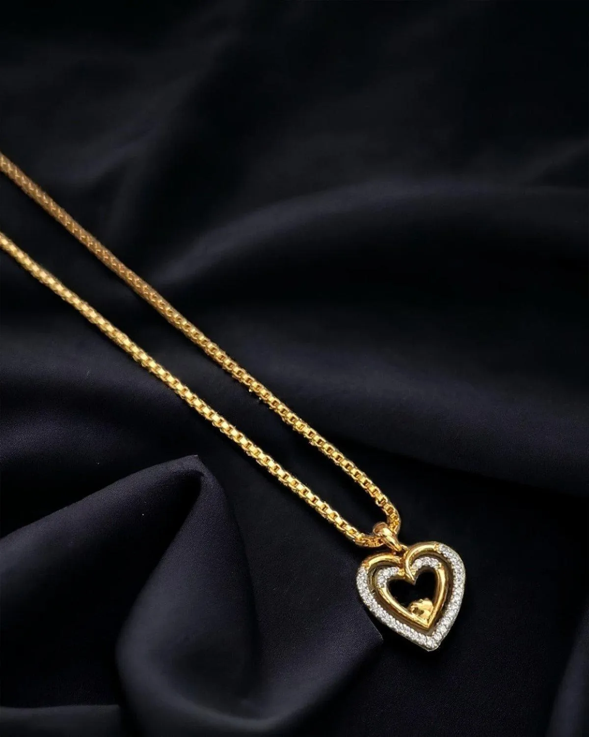 Zevarly Lovely Locket with Chain